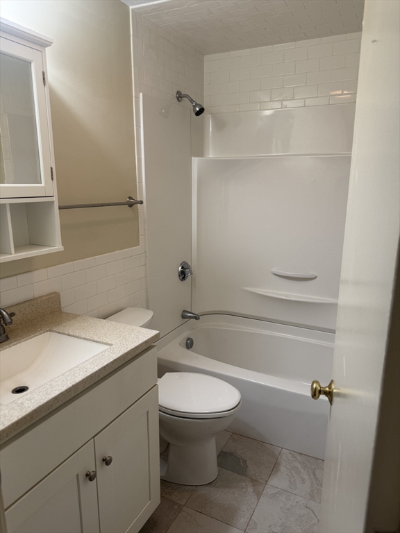 2 bed, 1 bath apartment for rent at 387 Adams St Unit 11, Abington — photo 9 of 9