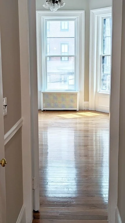 1 bed, 1 bath apartment for rent at 387 Beacon St Unit 3, Back Bay — photo 8 of 16