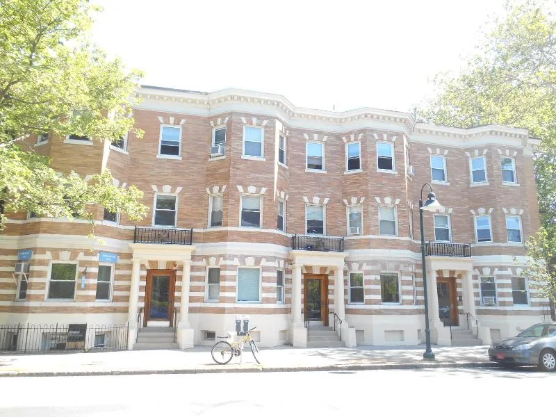 Studio bed, 1 bath apartment for rent at 387 Harvard St Unit 1L, North Brookline — photo 12 of 20