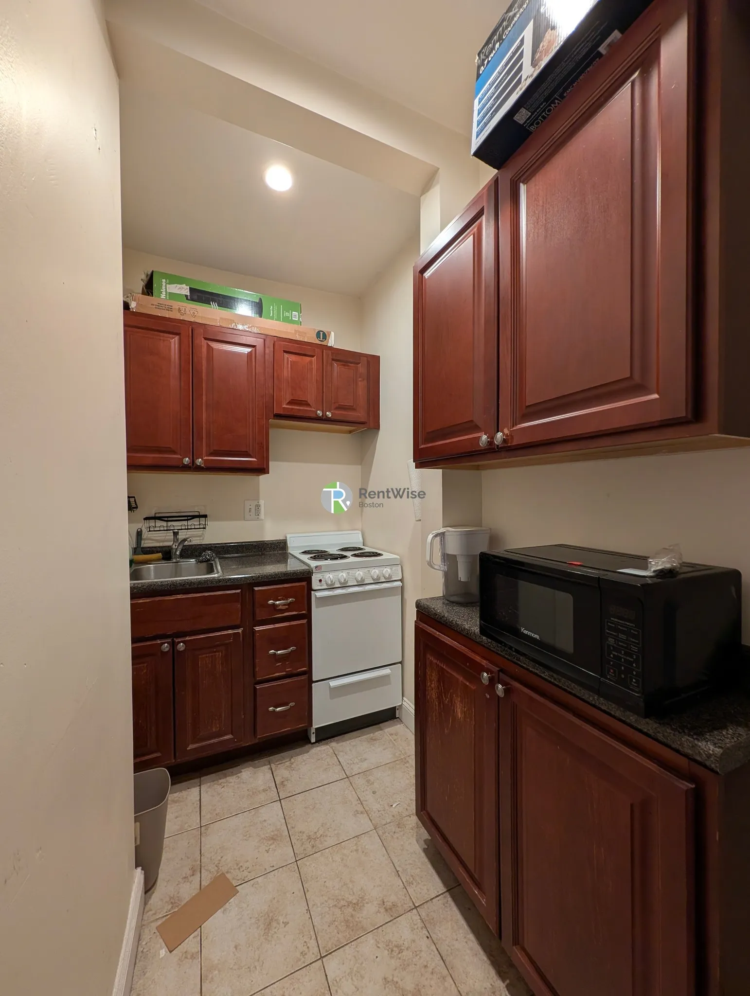 Studio bed, 1 bath apartment for rent at 387 Harvard St Unit 1L, North Brookline — photo 7 of 20