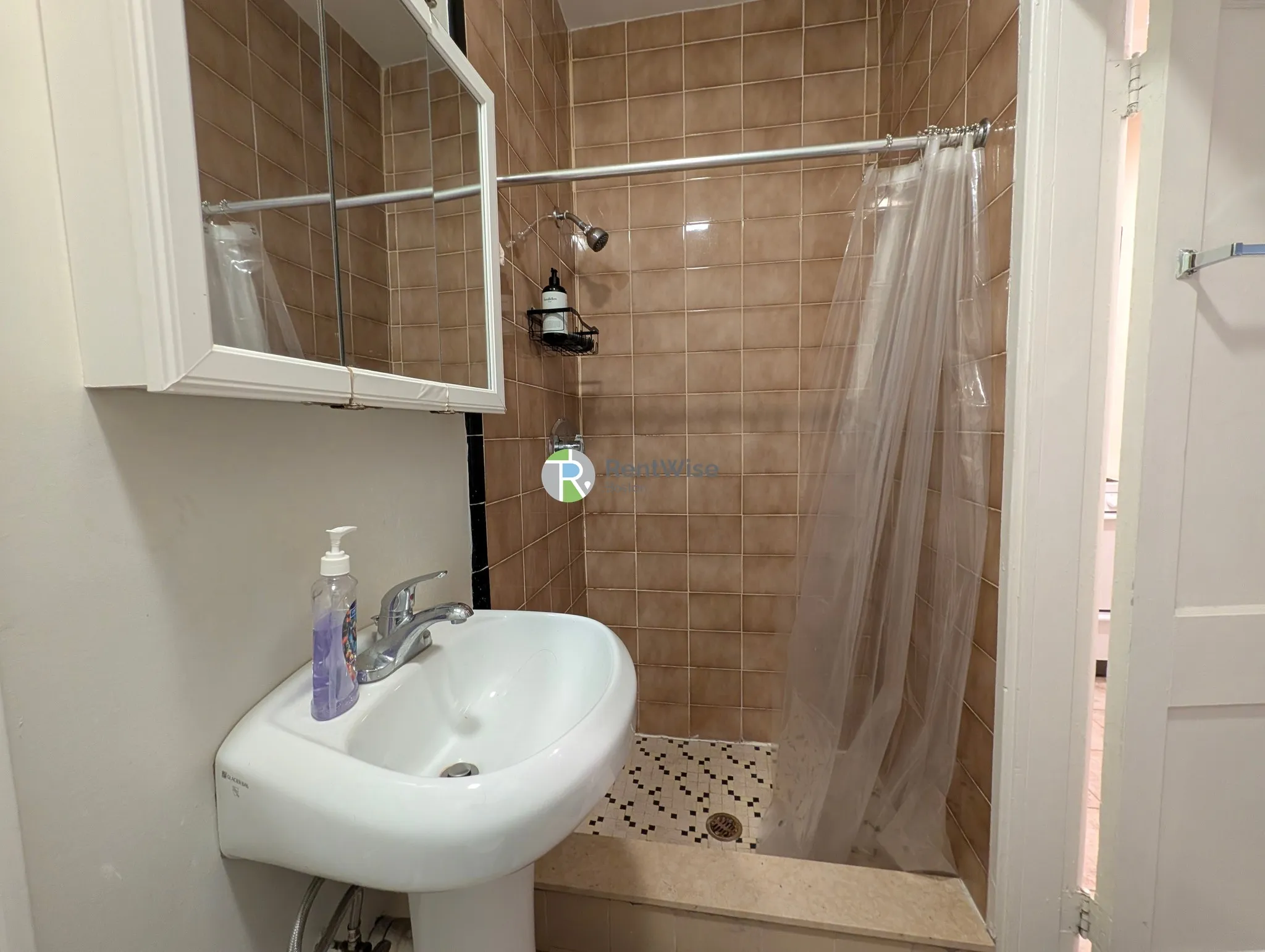 Studio bed, 1 bath apartment for rent at 387 Harvard St Unit 1L, North Brookline — photo 10 of 20