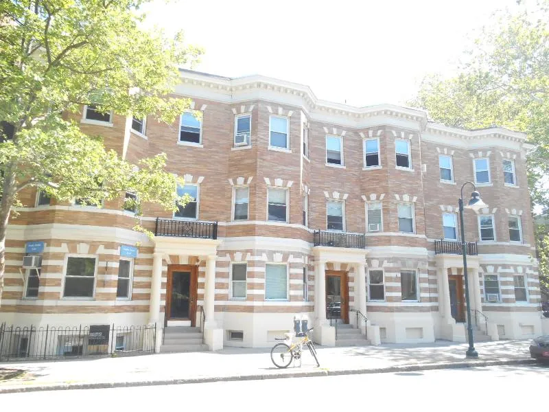 Studio bed, 1 bath apartment for rent at 387 Harvard St Unit 1L, North Brookline — photo 20 of 20