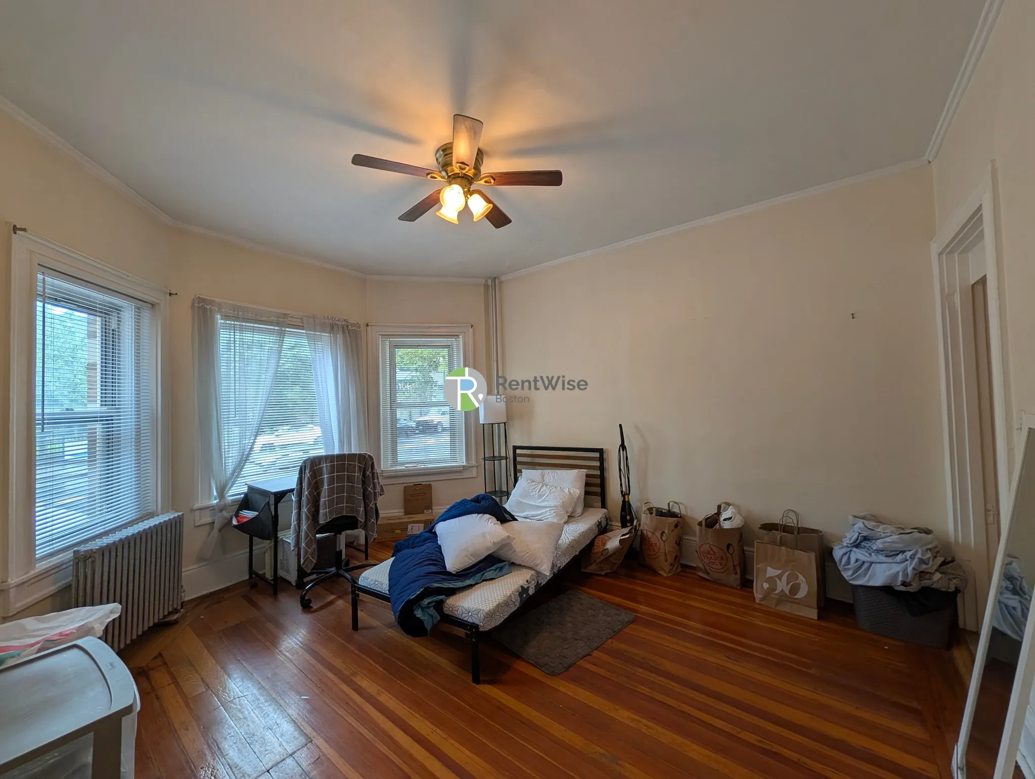 Studio bed, 1 bath apartment for rent at 387 Harvard St Unit 1L, North Brookline — photo 2 of 20