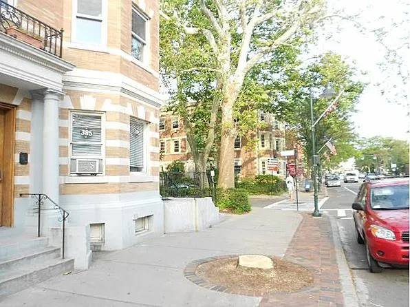 Studio bed, 1 bath apartment for rent at 387 Harvard St Unit 1L, North Brookline — photo 15 of 20