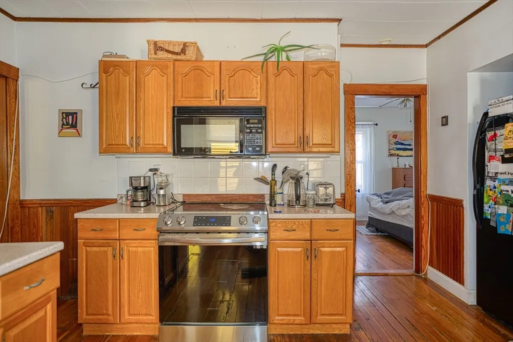 2 bed, 2 bath apartment for rent at 387 Huron Ave Unit 1, West Cambridge — photo 5 of 15
