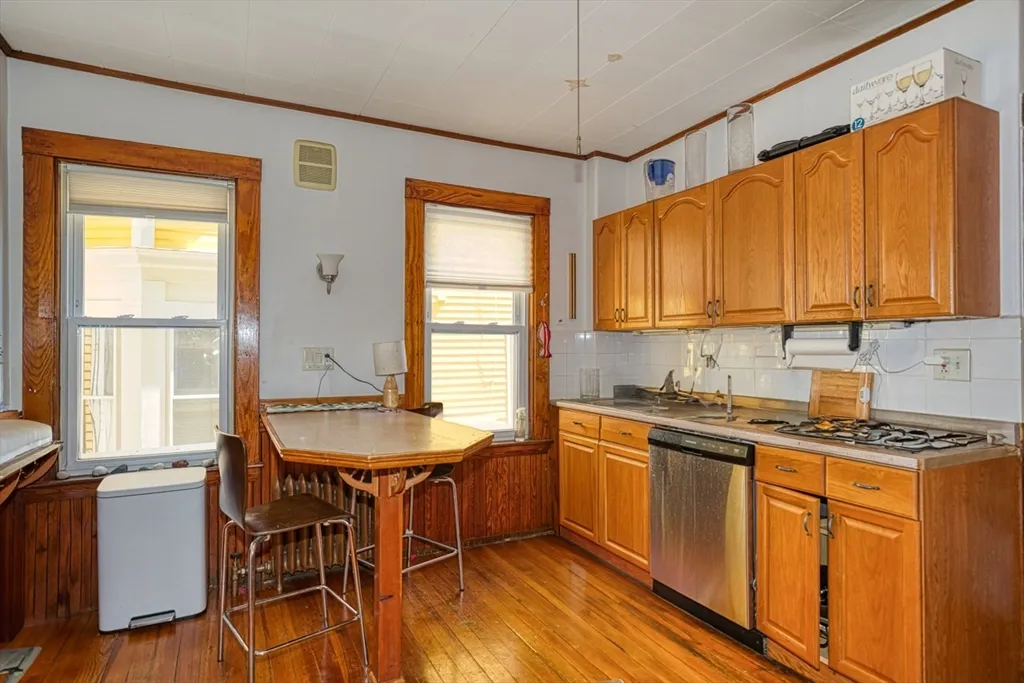 2 bed, 2 bath apartment for rent at 387 Huron Ave Unit 1, West Cambridge — photo 6 of 15