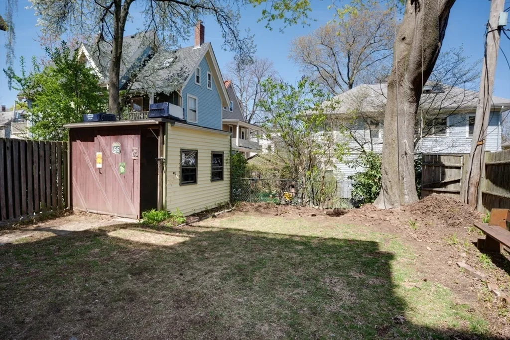 2 bed, 2 bath apartment for rent at 387 Huron Ave Unit 1, West Cambridge — photo 3 of 15