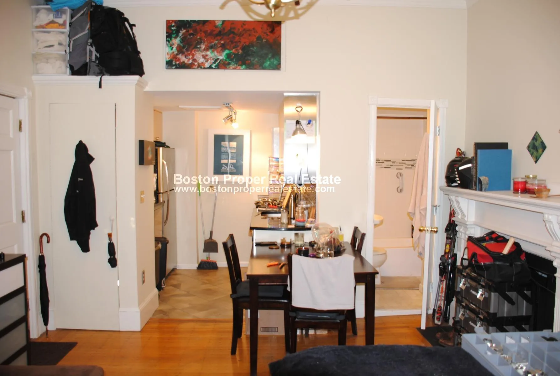 Studio bed, 1 bath apartment for rent at 387 Marlborough St Unit 3, Back Bay — photo 4 of 7