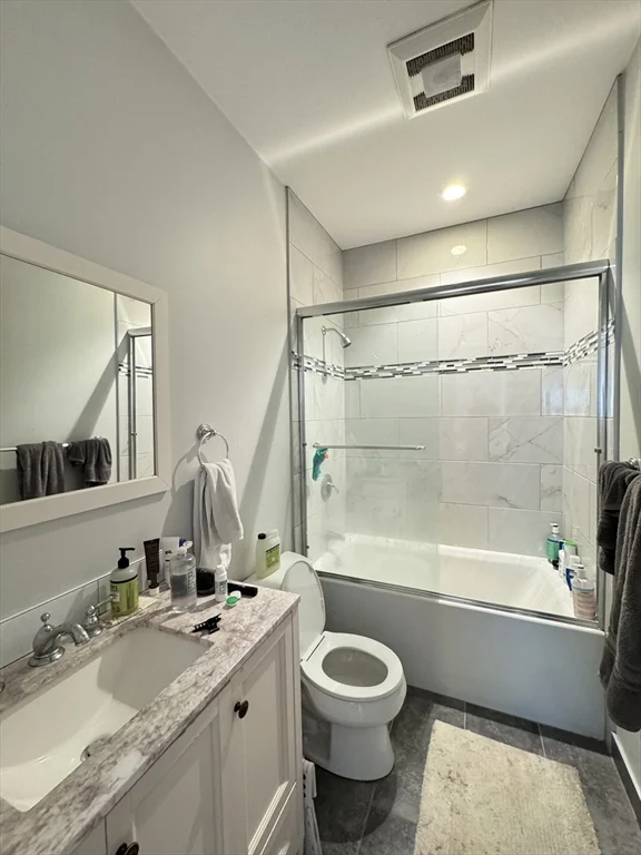 2 bed, 2 bath apartment for rent at 387 W Broadway Unit 4, South Boston — photo 10 of 15