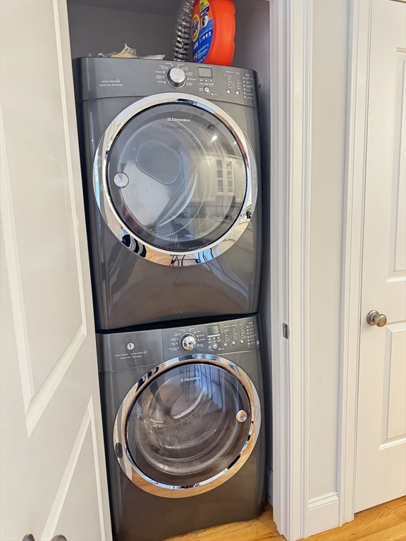2 bed, 2 bath apartment for rent at 387 W Broadway Unit 6, South Boston — photo 14 of 15