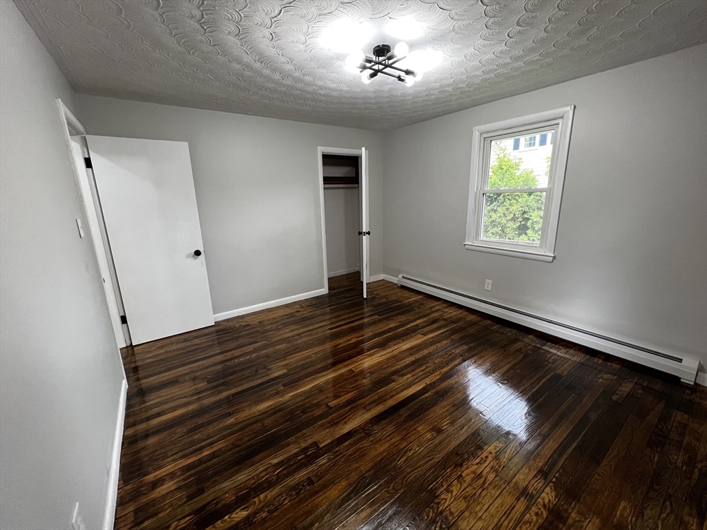3 bed, 1 bath apartment for rent at 388 Burncoat St, Worcester — photo 10 of 15