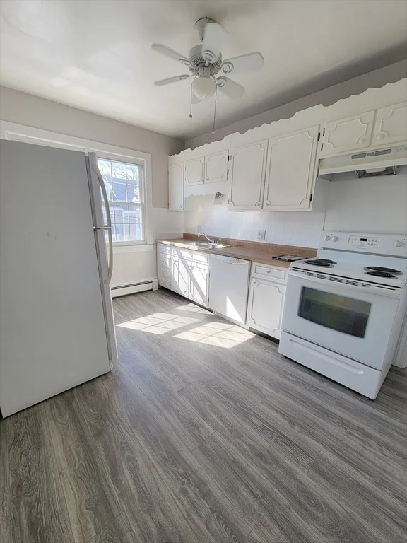 1 bed, 1 bath apartment for rent at 388 E Merrimack St Unit 7, Lowell