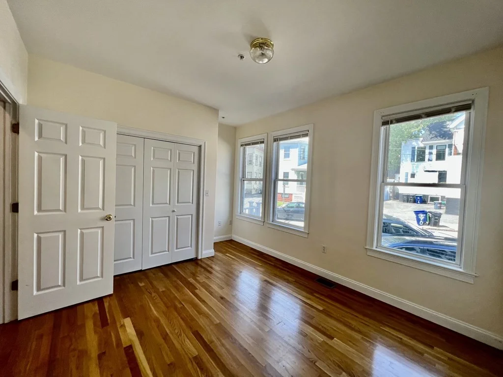3 bed, 2 bath apartment for rent at 388 Medford St Unit 1, Winter Hill — photo 8 of 12