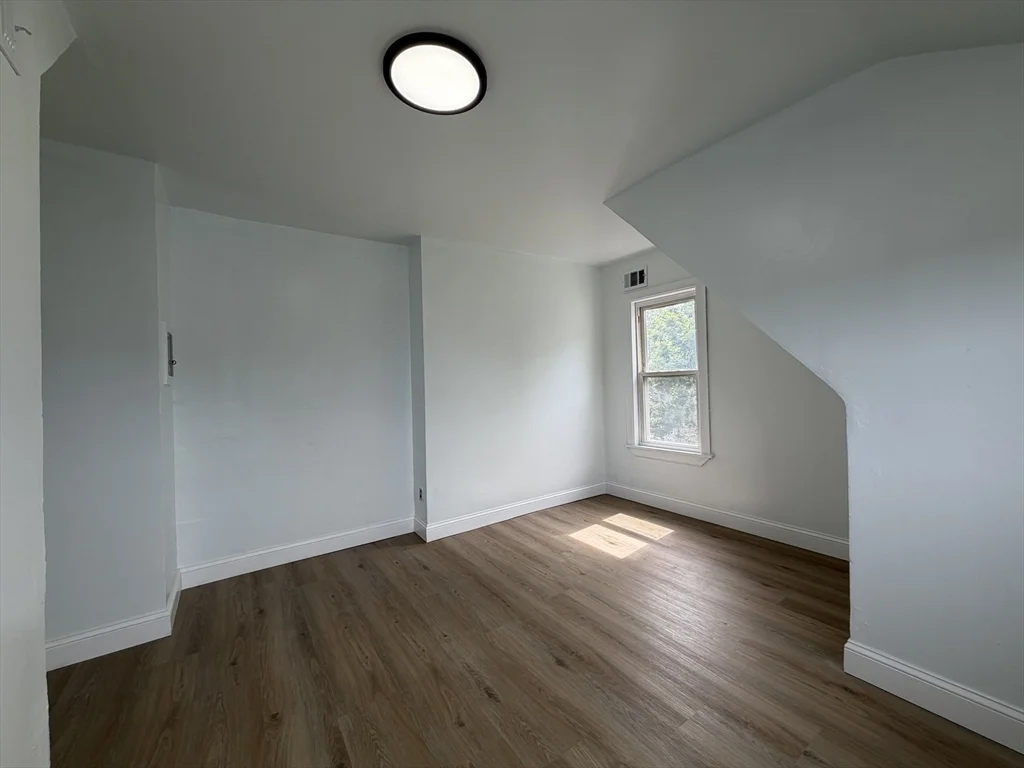 2 bed, 1 bath apartment for rent at 3886-3888 Washington St Unit 3, Roslindale — photo 5 of 10