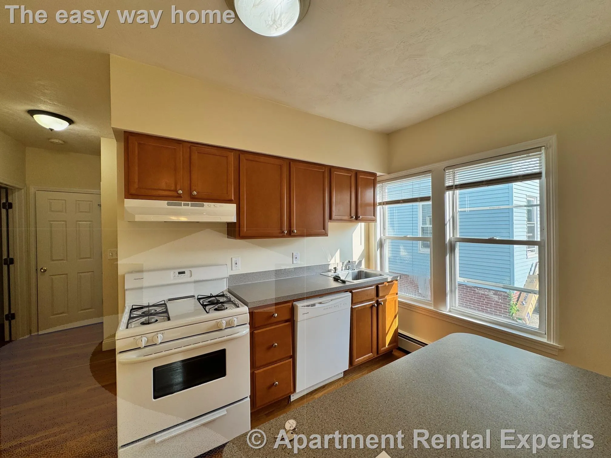 2 bed, 1 bath apartment for rent at 389.5 Columbia St Unit 1, Inman Square — photo 2 of 11