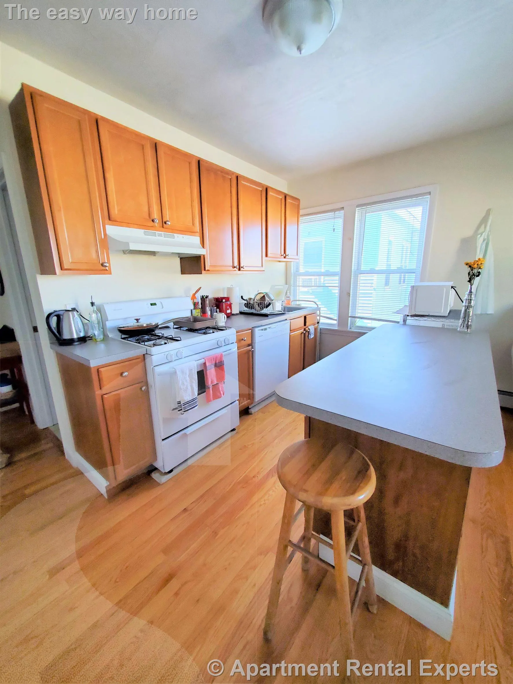 2 bed, 1 bath apartment for rent at 389.5 Columbia St Unit 3, Inman Square — photo 5 of 19