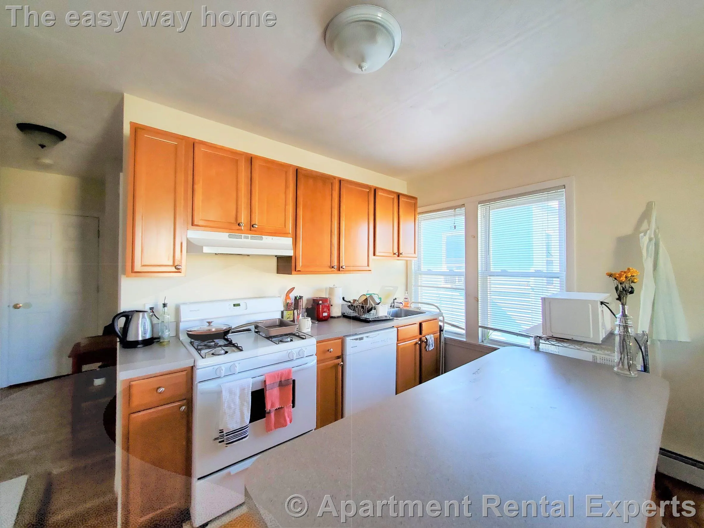 2 bed, 1 bath apartment for rent at 389.5 Columbia St Unit 3, Inman Square