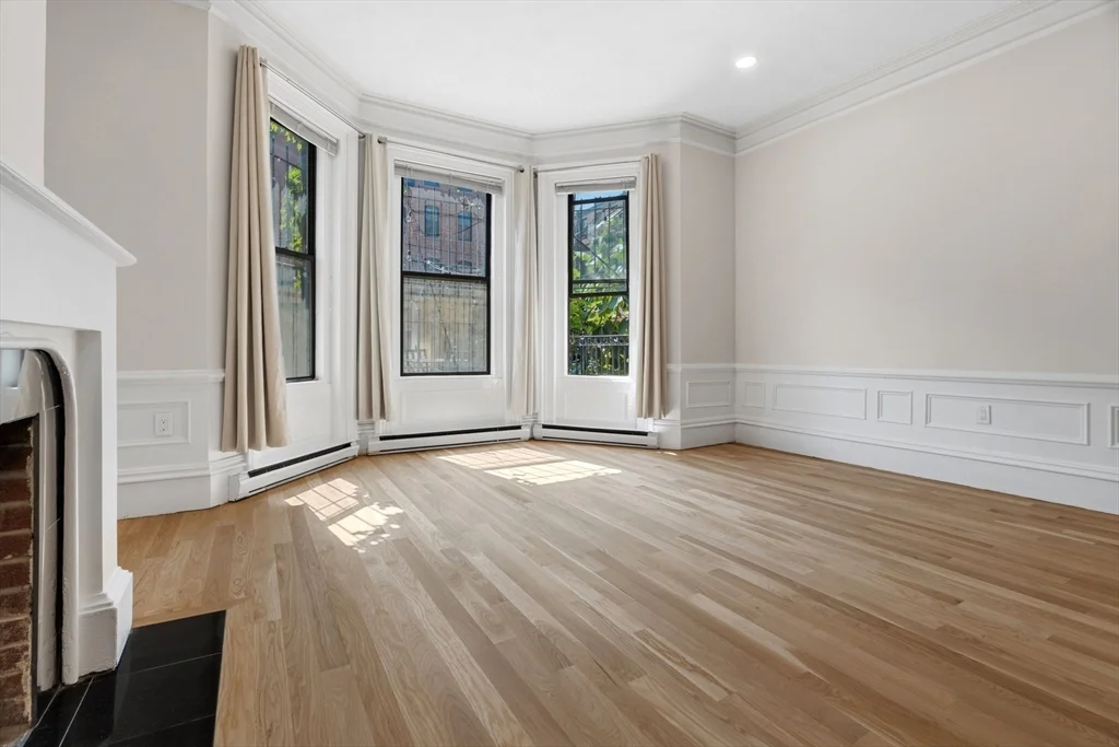 Studio bed, 1 bath apartment for rent at 389 Beacon St Unit 4A, Back Bay — photo 3 of 14