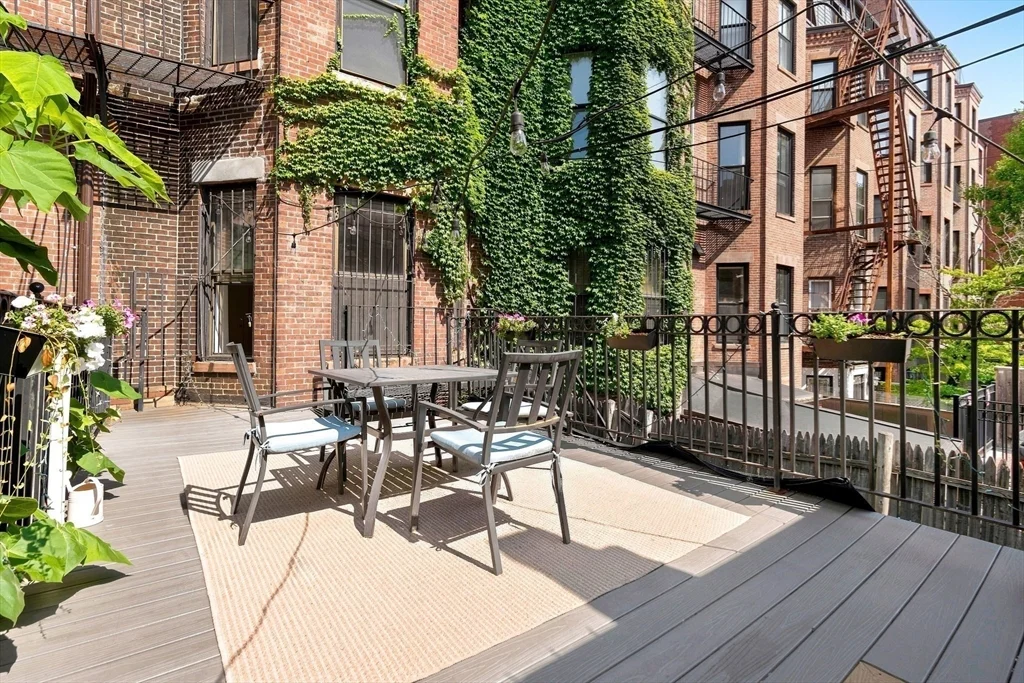Studio bed, 1 bath apartment for rent at 389 Beacon St Unit 4A, Back Bay — photo 10 of 14