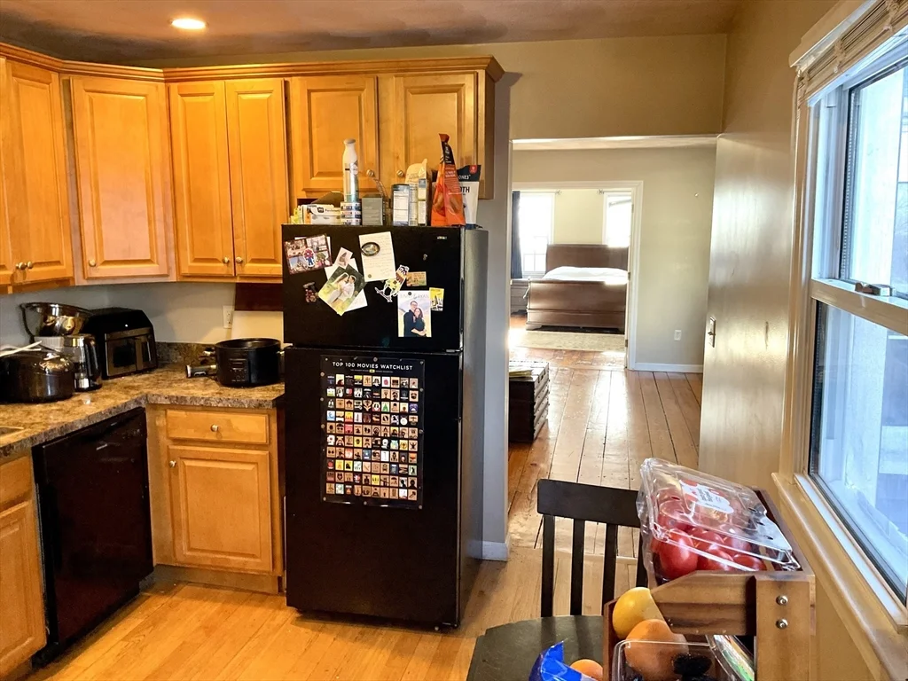 2 bed, 1 bath apartment for rent at 389 Bunker Hill St Unit 1, Charlestown — photo 11 of 18