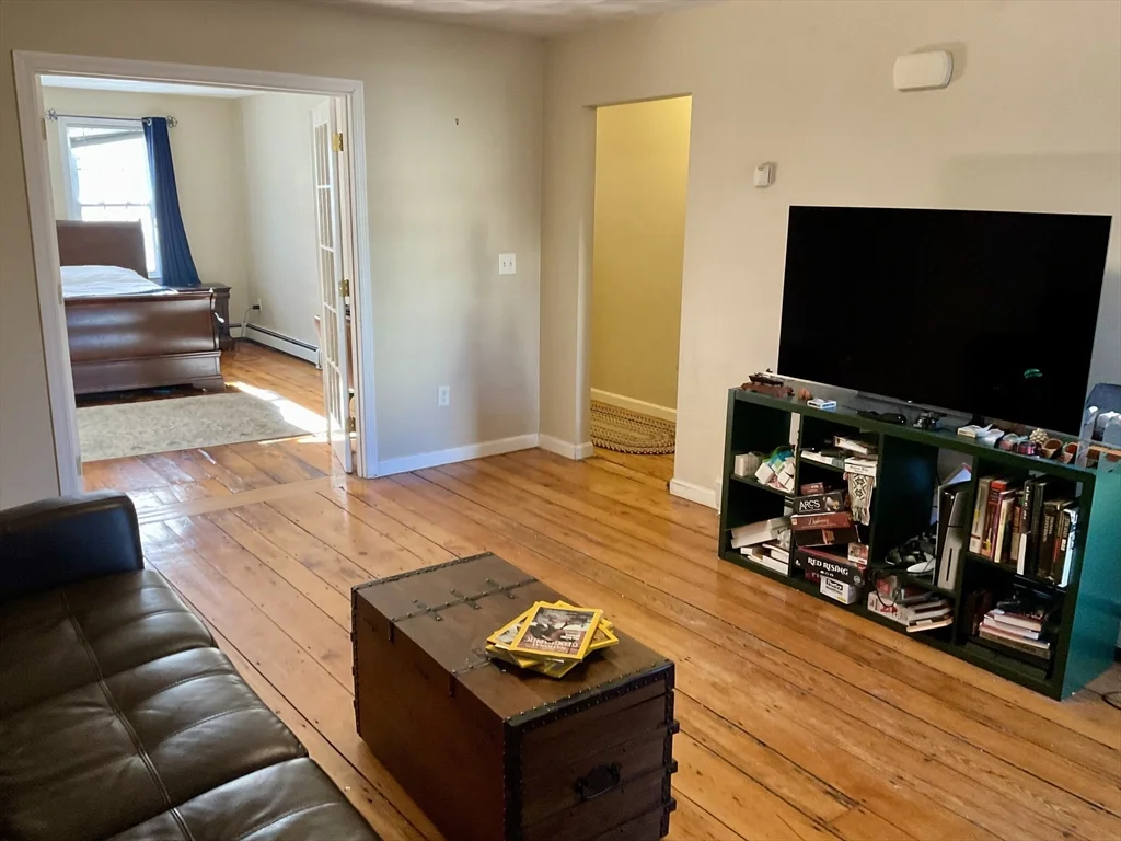 2 bed, 1 bath apartment for rent at 389 Bunker Hill St Unit 1, Charlestown — photo 6 of 18