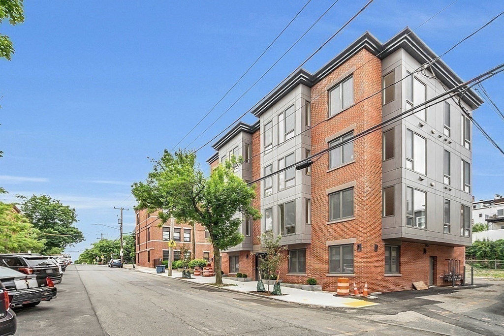 2 bed, 2 bath apartment for rent at 389 Sumner Unit 202, East Boston