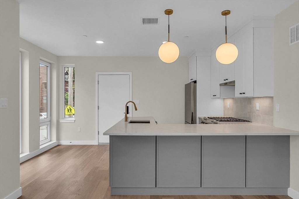 2 bed, 2 bath apartment for rent at 389 Sumner Unit 202, East Boston — photo 3 of 19