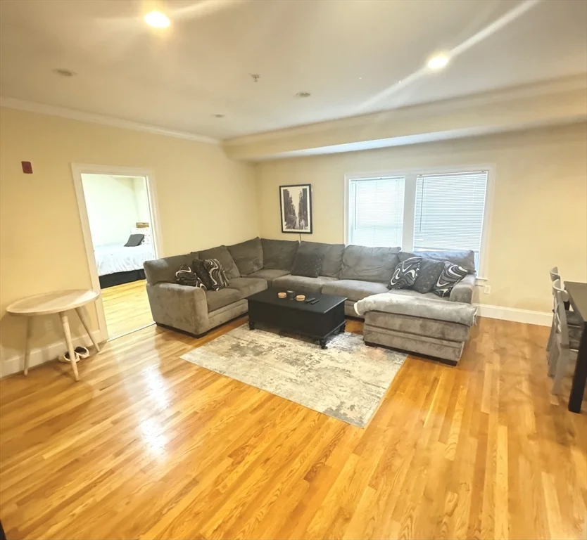 3 bed, 1 bath apartment for rent at 389 W Broadway Unit 6, Boston — photo 6 of 15
