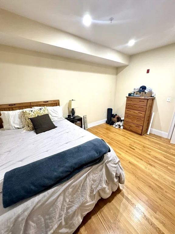 3 bed, 1 bath apartment for rent at 389 W Broadway Unit 6, Boston — photo 10 of 15