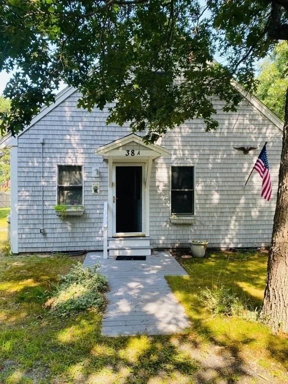 2 bed, 2 bath apartment for rent at 38A Russell Rd, Mashpee — photo 1 of 15