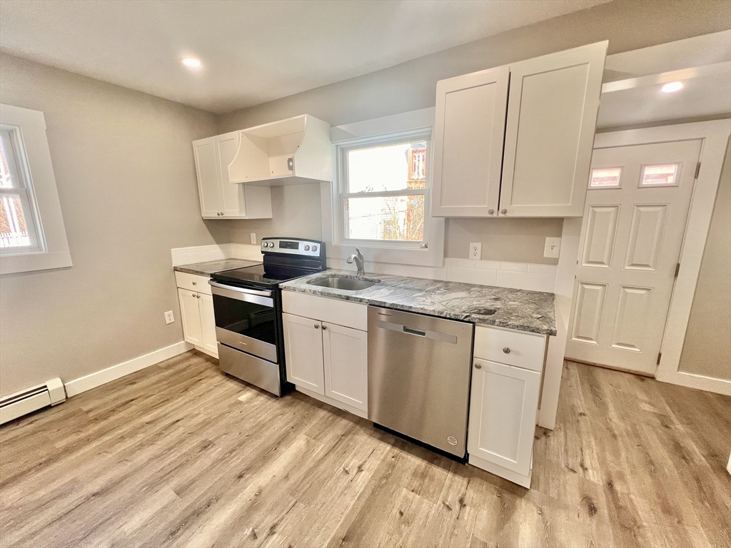2 bed, 1 bath apartment for rent at 38R Millett St Unit 1, Gloucester — photo 2 of 14