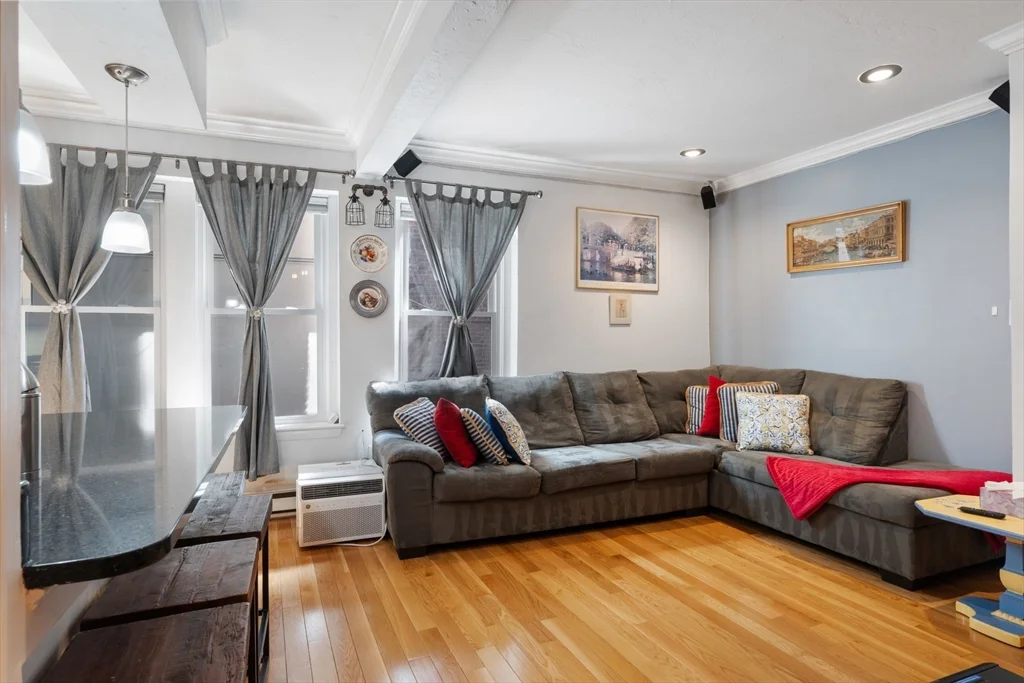 1 bed, 1 bath apartment for rent at 38RA Charter St Unit 2, North End — photo 8 of 18