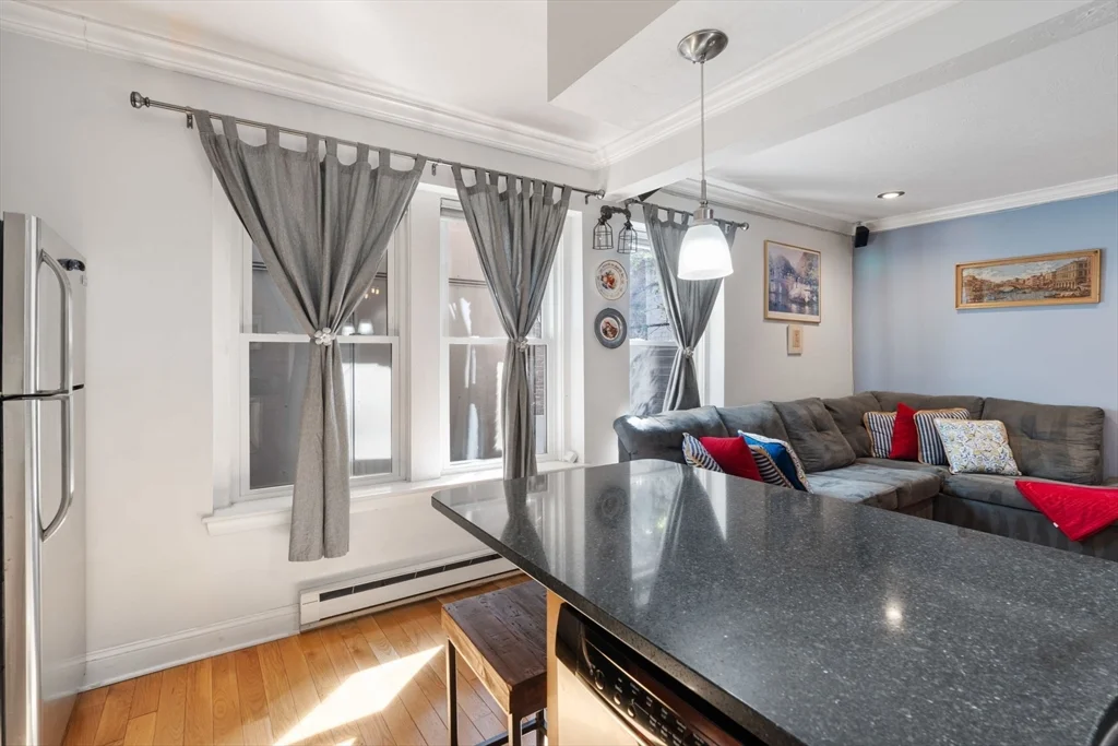 1 bed, 1 bath apartment for rent at 38RA Charter St Unit 2, North End — photo 9 of 18
