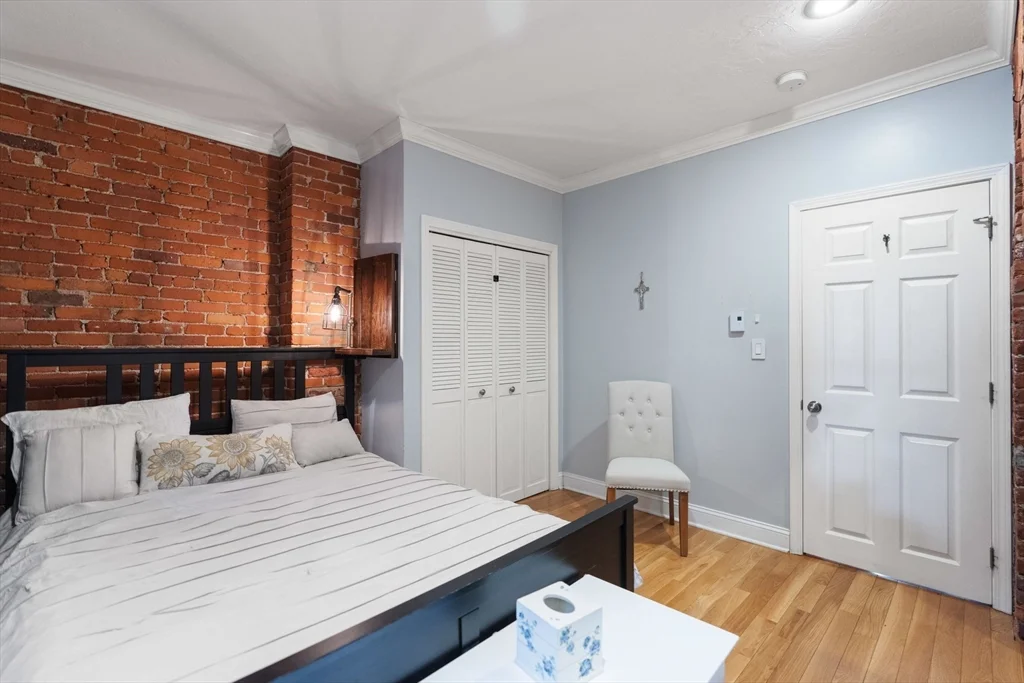 1 bed, 1 bath apartment for rent at 38RA Charter St Unit 2, North End — photo 16 of 18