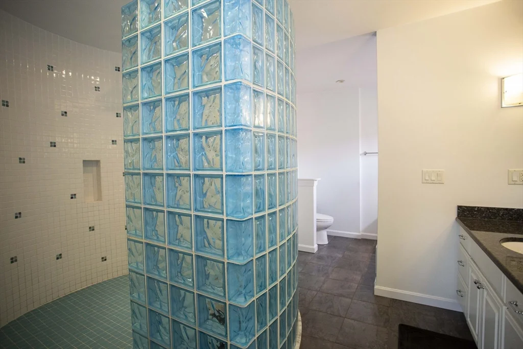 2 bed, 2.5 bath apartment for rent at 39-41 Crescent St Unit 1, Wakefield — photo 16 of 23