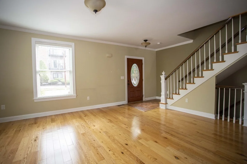 2 bed, 2.5 bath apartment for rent at 39-41 Crescent St Unit 1, Wakefield — photo 3 of 23