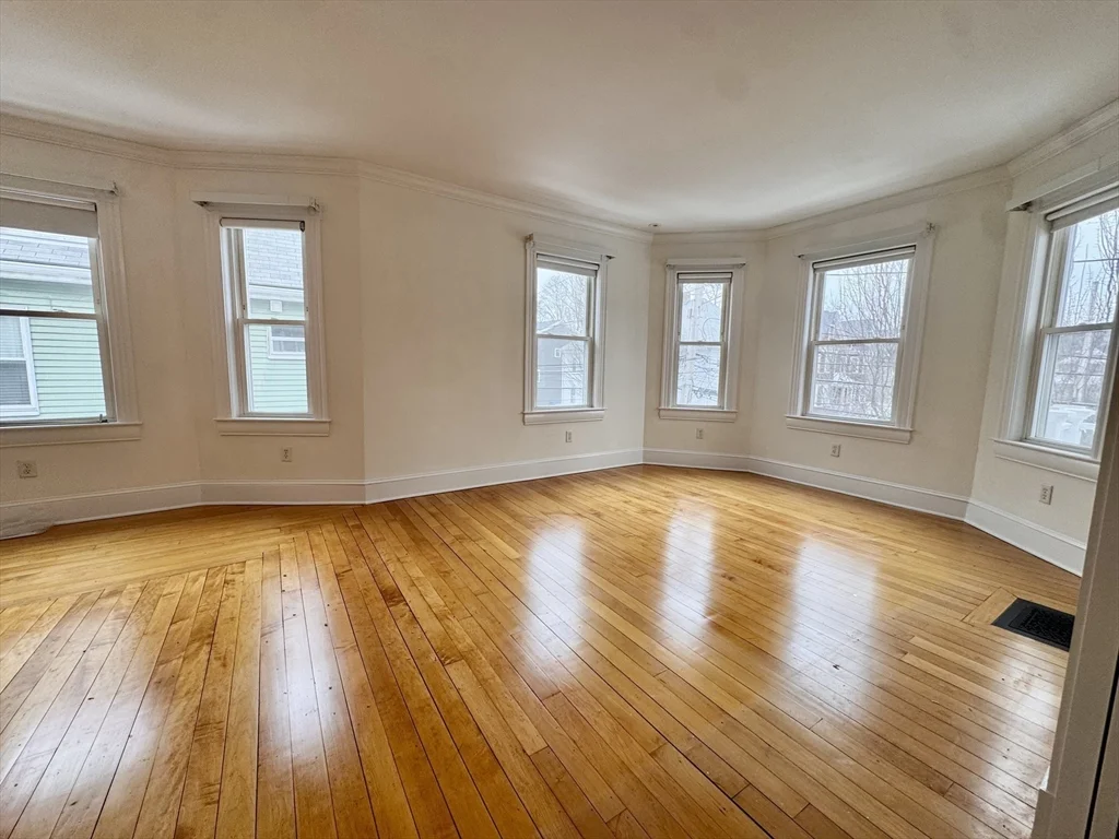 2 bed, 2 bath apartment for rent at 39-41 Rich St Unit 2, Waltham — photo 4 of 17