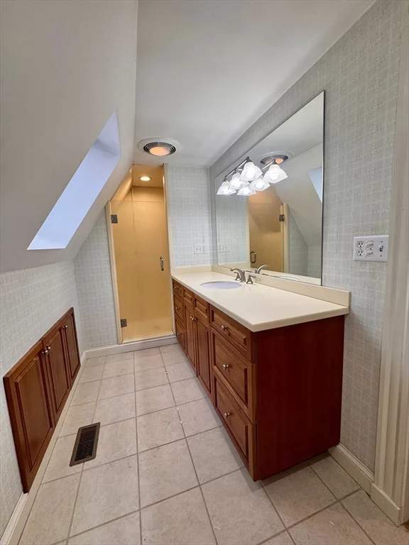2 bed, 2 bath apartment for rent at 39-41 Rich St Unit 2, Waltham — photo 10 of 17