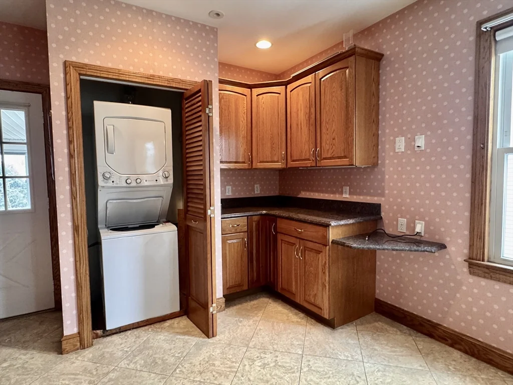 2 bed, 2 bath apartment for rent at 39-41 Rich St Unit 2, Waltham — photo 8 of 17