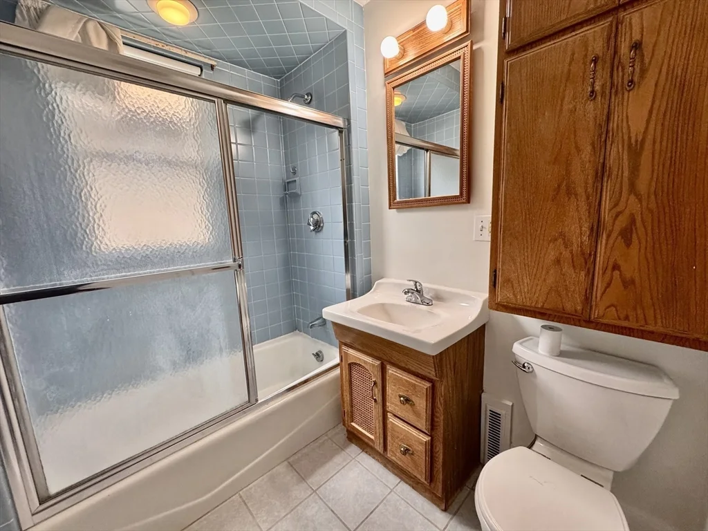 2 bed, 2 bath apartment for rent at 39-41 Rich St Unit 2, Waltham — photo 11 of 17