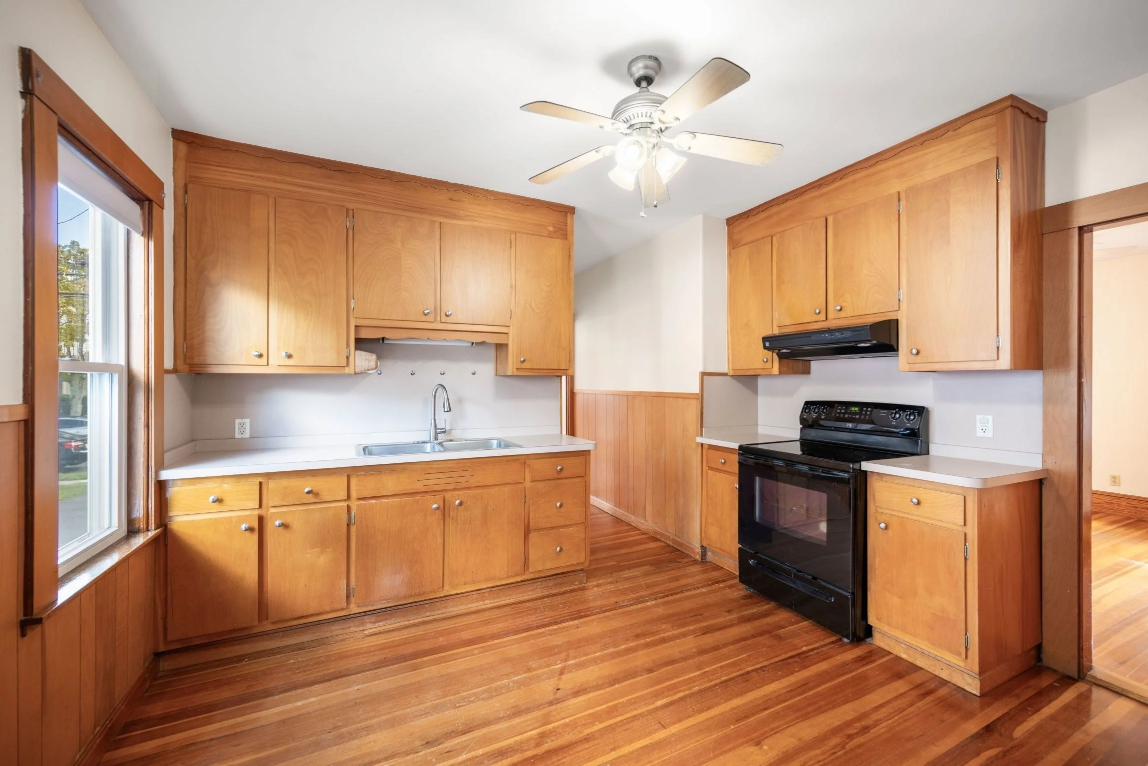 2 bed, 1 bath apartment for rent at 39-41 Thorndike St Unit 39, East Arlington — photo 2 of 26