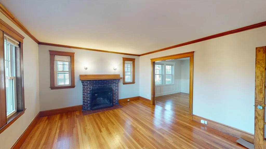 2 bed, 1 bath apartment for rent at 39-41 Upland Unit 41, Belmont — photo 1 of 17