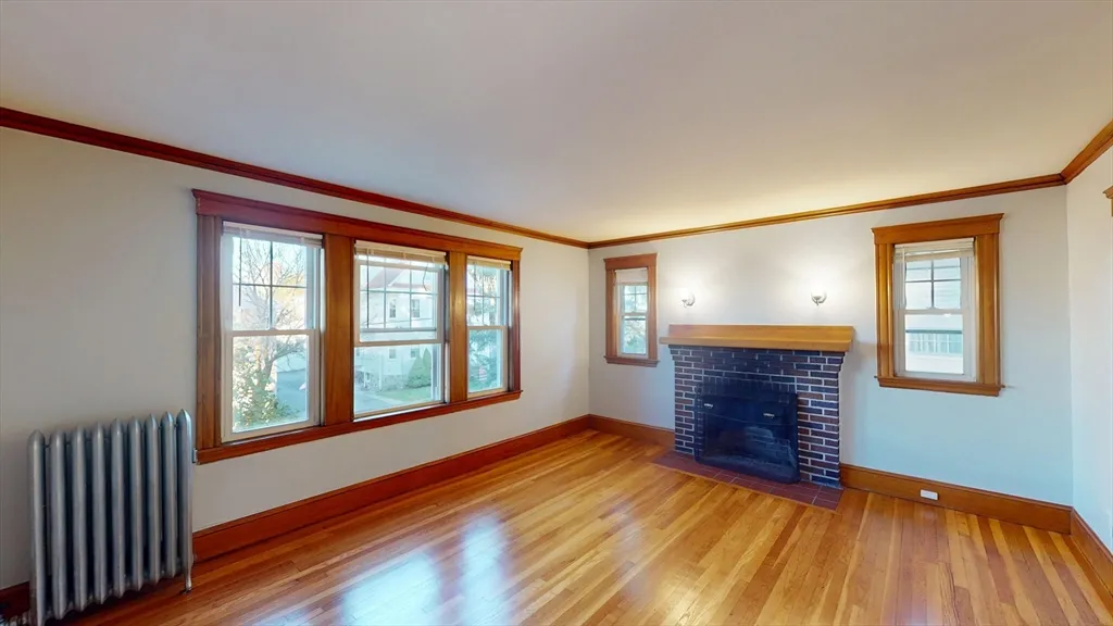 2 bed, 1 bath apartment for rent at 39-41 Upland Unit 41, Belmont — photo 3 of 17