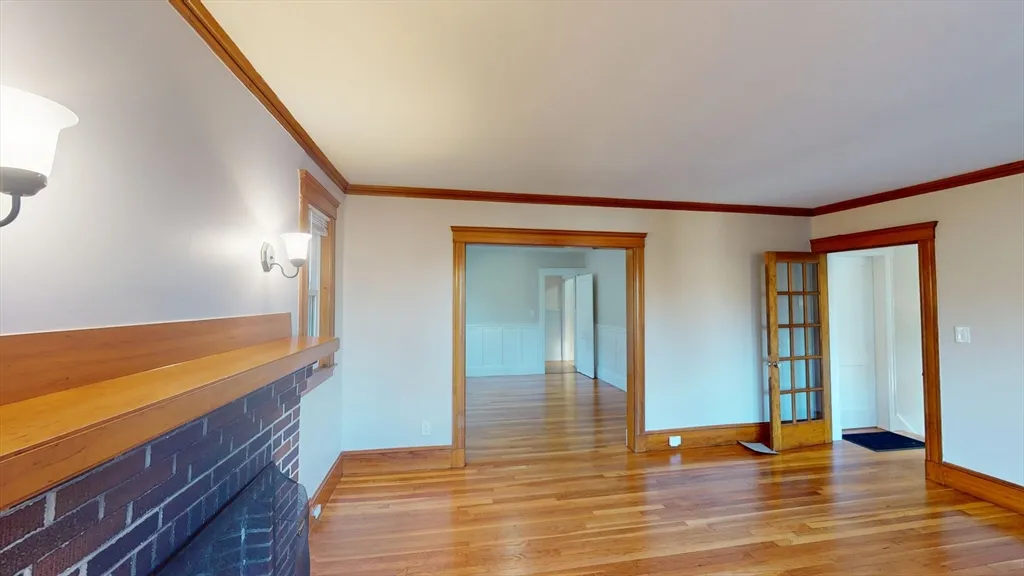 2 bed, 1 bath apartment for rent at 39-41 Upland Unit 41, Belmont — photo 2 of 17