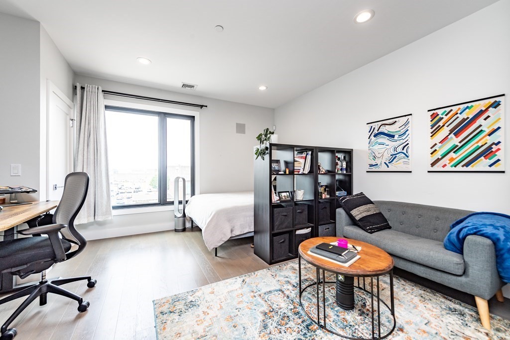 Studio bed, 1 bath apartment for rent at 39 A Unit 9, South Boston — photo 4 of 9