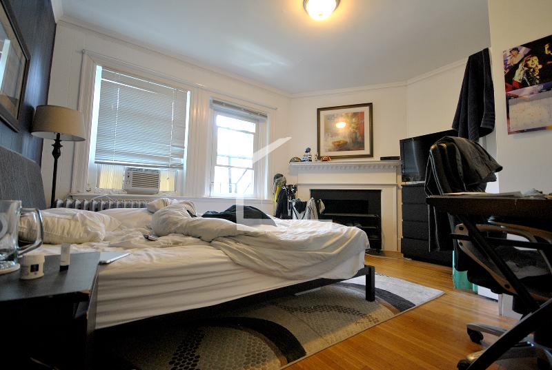 3 bed, 1 bath apartment for rent at 39 Addington Rd Unit 2, Aspinwall Hill — photo 6 of 13