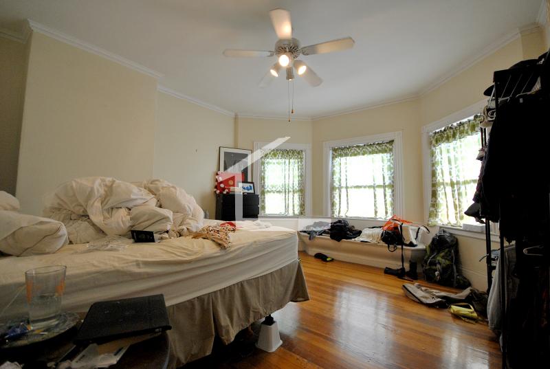 3 bed, 1 bath apartment for rent at 39 Addington Rd Unit 3, Aspinwall Hill — photo 6 of 14