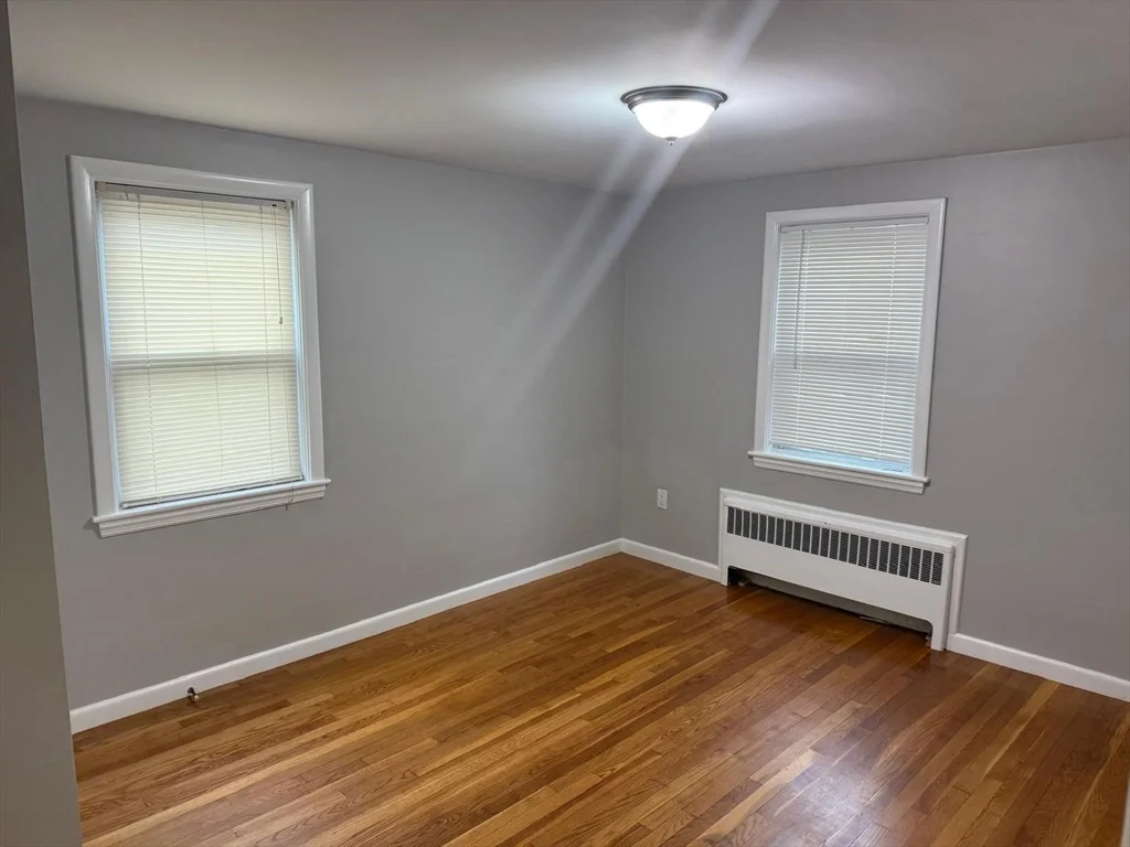 3 bed, 1 bath apartment for rent at 39 Alpena, Dedham — photo 8 of 11