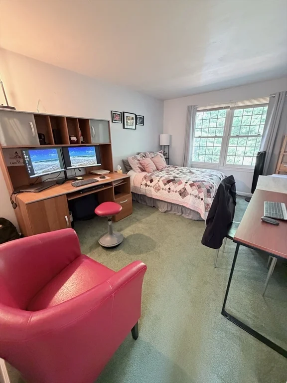 2 bed, 1 bath apartment for rent at 39 Bellwood Cir Unit 39, Bellingham — photo 10 of 12