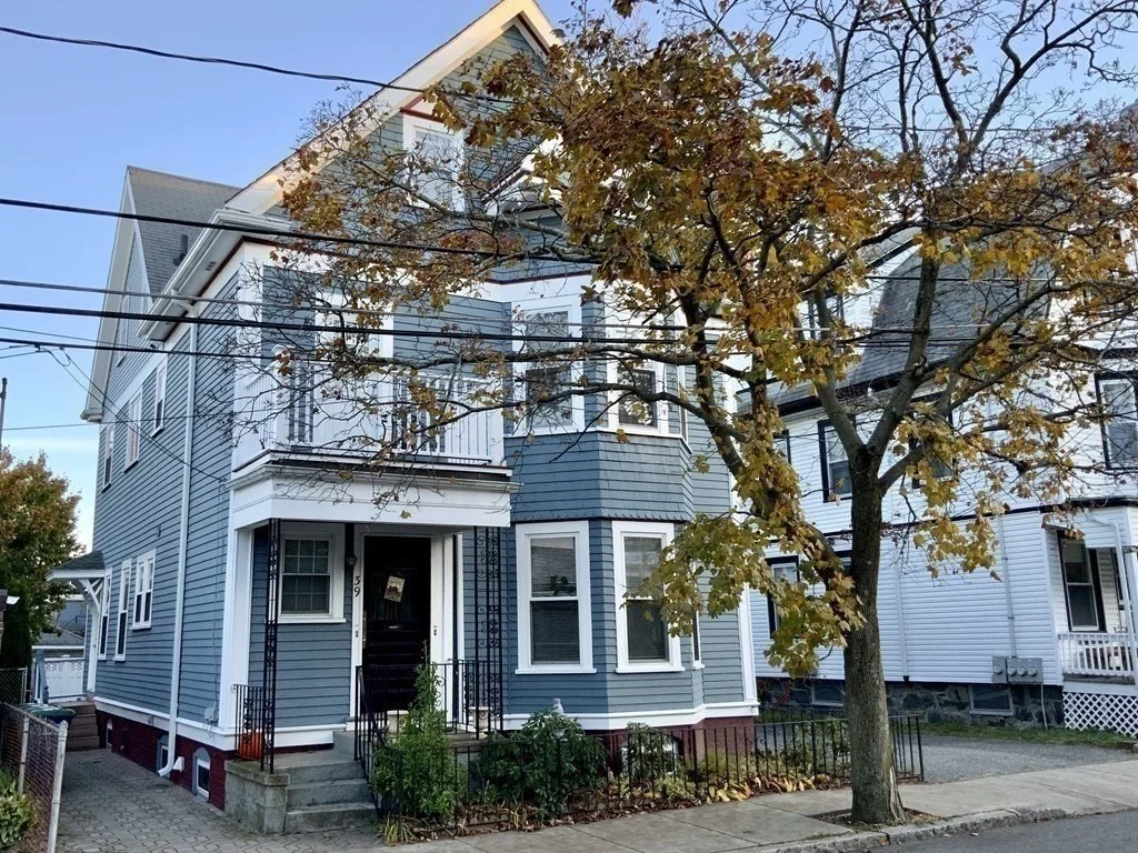 1 bed, 1 bath apartment for rent at 39 Benton Rd Unit 1, Spring Hill